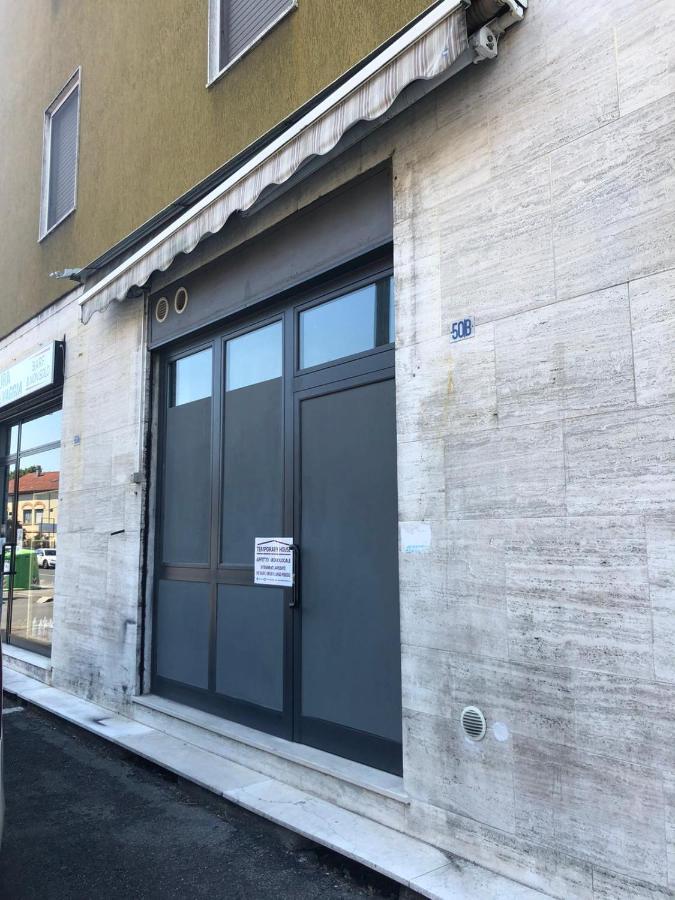 Monolocale Arredato Con Una Camera Apartment Parma Exterior photo